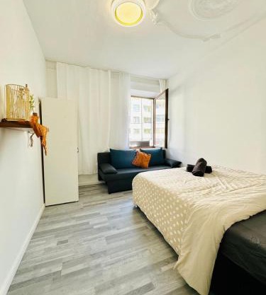 Spacious 4BR Apt for up to 12P 10Min to FAC Platz