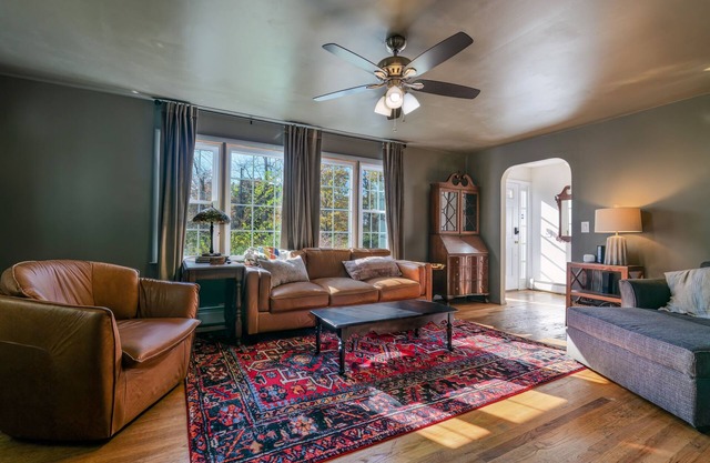 Spacious 5 bed home w/King beds 16 miles from Acadia National Park