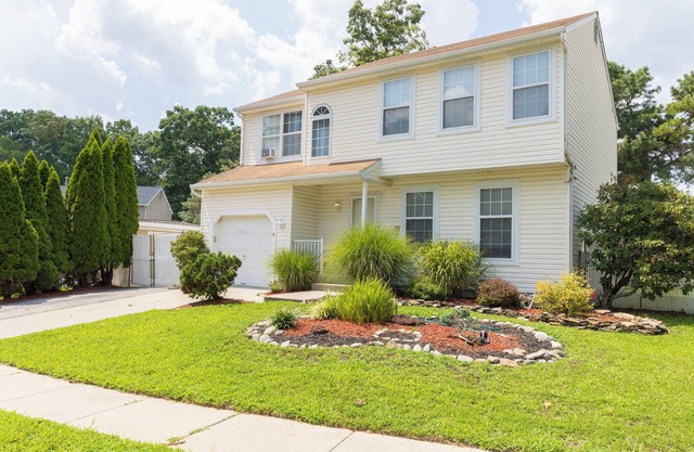 Spacious 5-bedroom house with WiFi, AC in charming Winslow Township