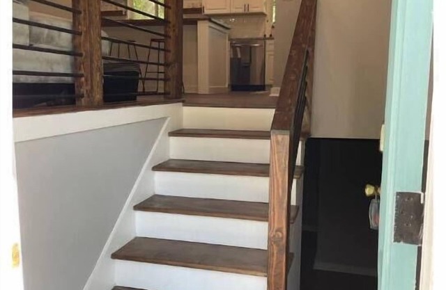 Spacious 5-bedroom home-pet friendly
