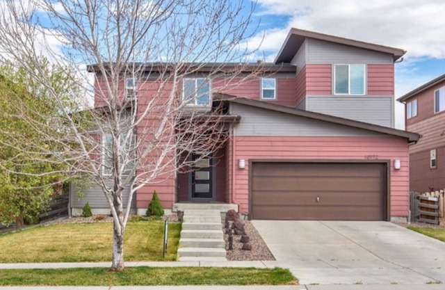 Spacious 5-bedroom house in wonderful Commerce City with WiFi, fitness room