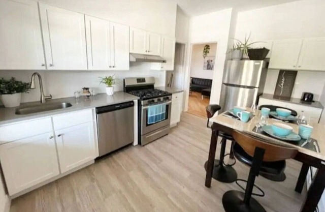 Spacious 5 br 2 and a half bath with NYC views and parking