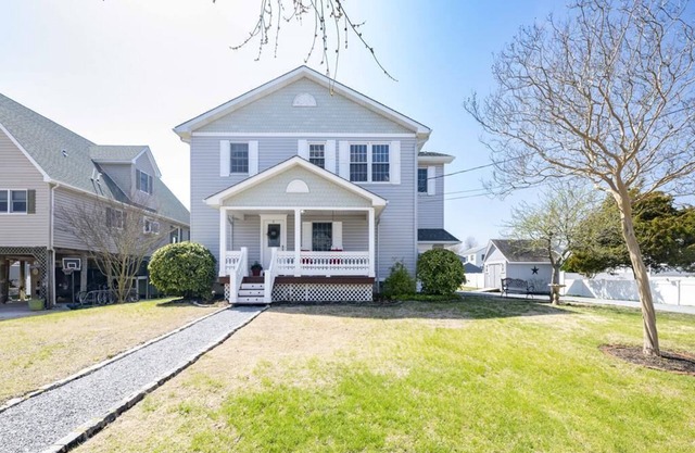 Spacious 6-Bedroom Home near Cape May Beaches