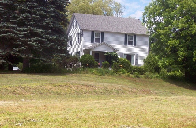 Spacious Adirondack Home Overlooking Thoroughbred Horse Farm