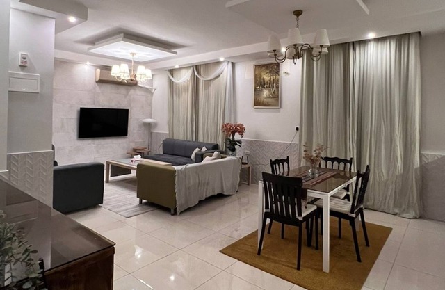 Spacious and bright modern 3 bedroom apartment