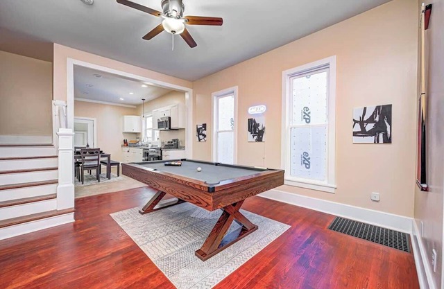 Spacious and Fun 4BR w/Pool Table and more!