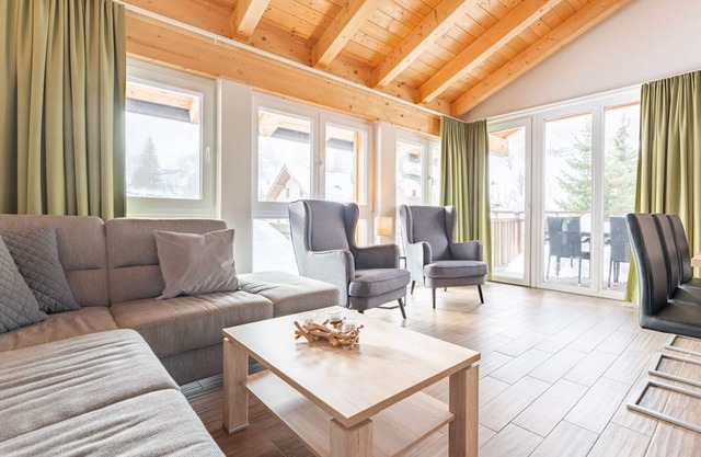 Spacious and very nice flat, very centrally located