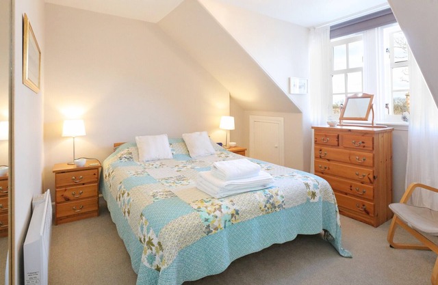 Spacious apartment, ideal for families, within walking distance of all amenities. Sleeps 6.