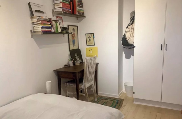 Spacious apartment with a balcony, 15 minutes from Copenhagen city center.