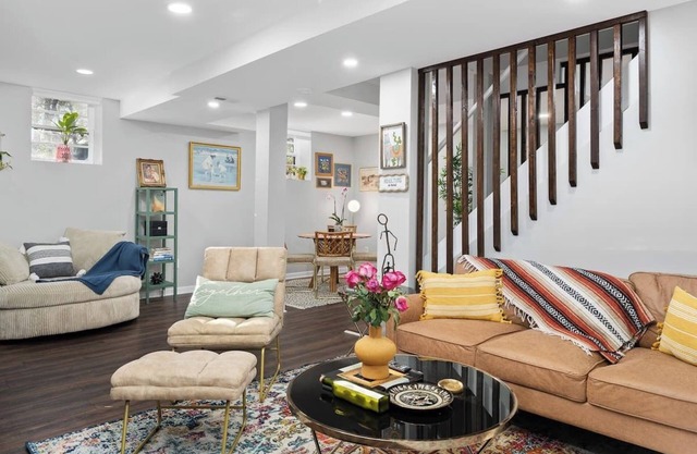 Spacious, Chic, and Artistic Suite near Kirkwood and East Lake Golf Course!