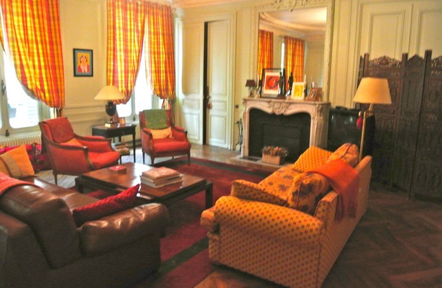 Spacious Classic 1 Bedroom Apartment in the Heart of Paris