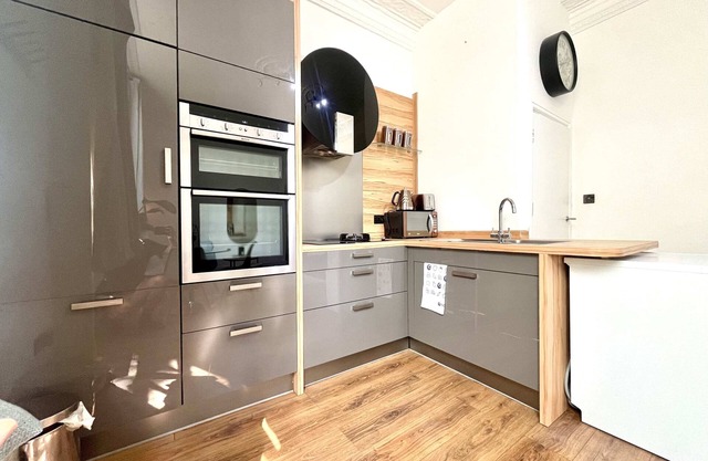 Spacious Comfort in Heart of Camden