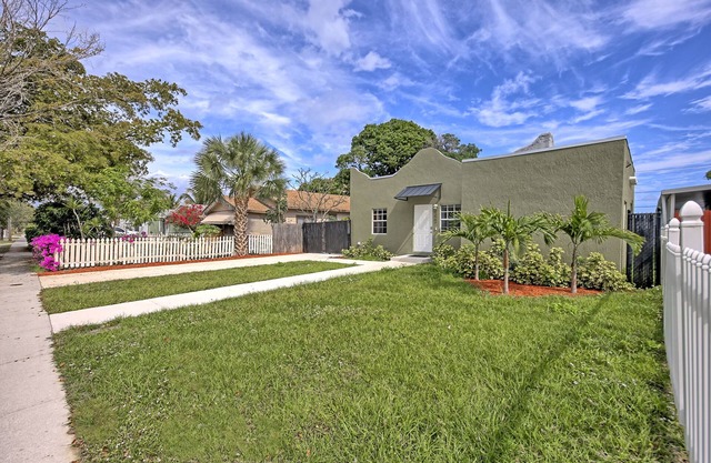 Spacious Designed House -Palm Wave Stays