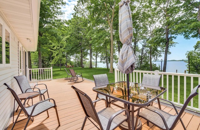 Spacious Detroit Lakes Home w/Private Deck!