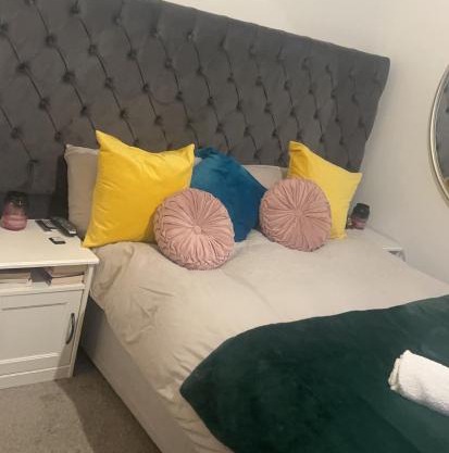 Spacious Double Room in prime location London