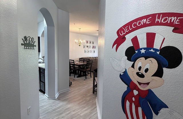 Spacious Family Condo - Garden View - 2 Miles from Disney