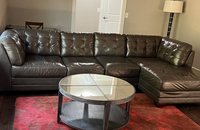 Spacious Family Friendly Home Near Juanita Beach (Pet Friendly!)