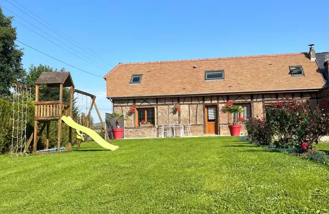 Spacious gîte with private garden and play area, ideal for families