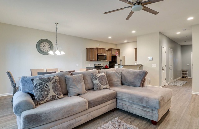 Spacious Goose Creek Vacation Rental, Pool Access