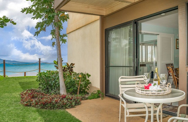 Spacious ground floor corner condo with sea views