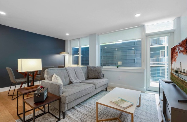 Spacious Harvard Square 2BR w/W/D near Redline by Blueground