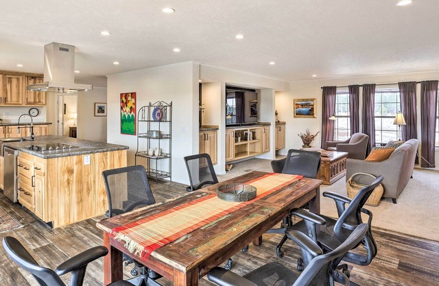 Spacious Hermosa House w/ Black Hills View