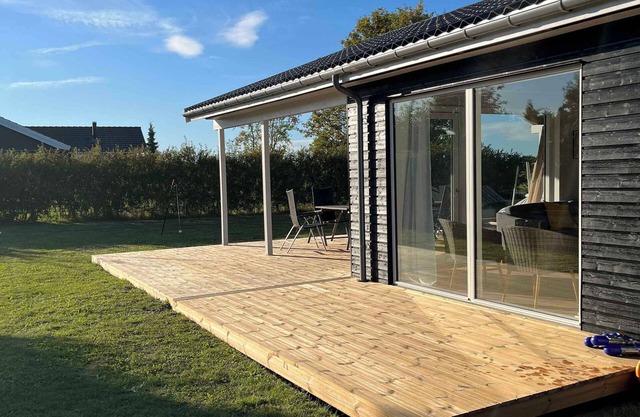 Spacious holiday home on Bogø