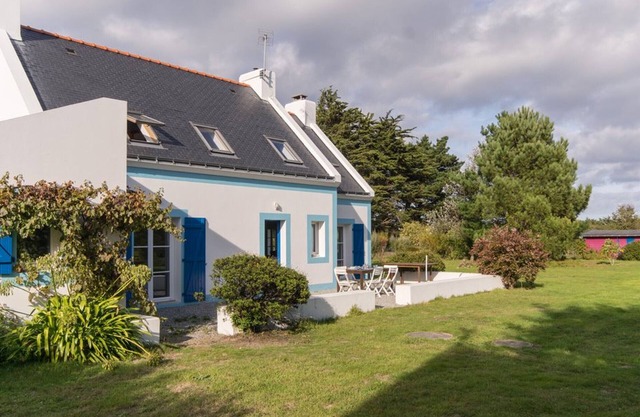Spacious House with Garden, Near Beach and Wild Coast