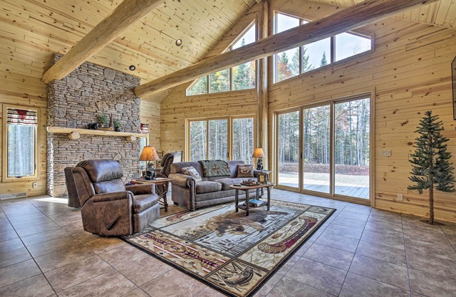 Spacious Hurley Home w/Game Room Near Lakes
