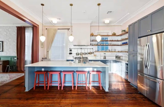 Spacious Luxury Retreat w/Award-Winning Interiors