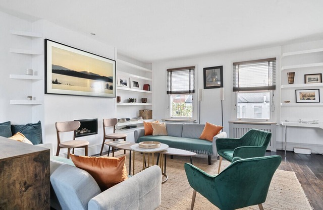 Spacious maisonette in Kensington Olympia