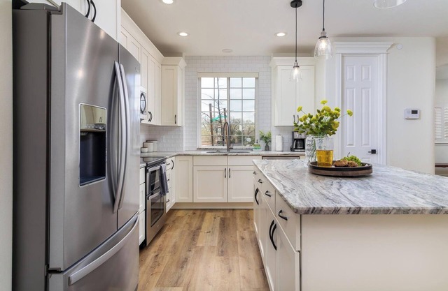 Spacious mansion near Zions - HUGE backyard - Private Pool Coming June 2024