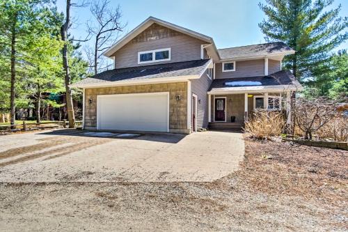 Spacious Mears House -Steps From Lake Michigan!