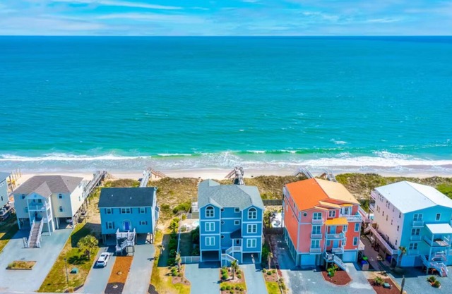 Spacious Oceanfront | Sleeps 30!n