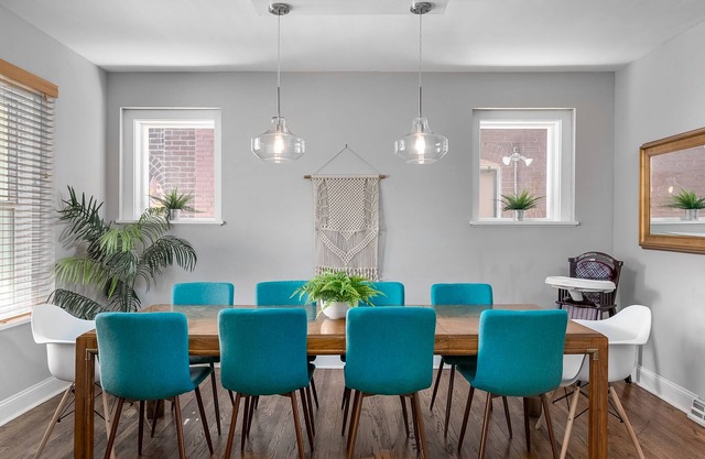 Spacious remodeled Historical home - Family friendly &15 minutes to Everything!