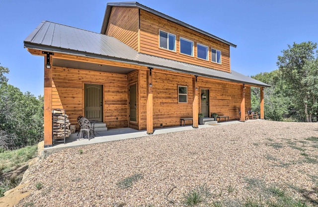 Spacious Resort Cabin in Manti-La Sal Mtns!