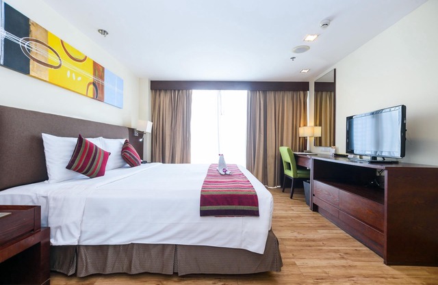 SPACIOUS STUDIO SUKHUMVIT 2 NANA FREE WIFI KITCHEN