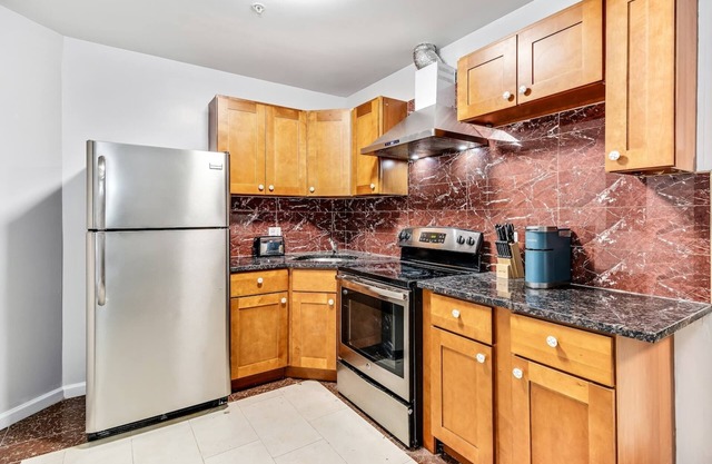 Spacious&stylish 2bd apt With Great Location!