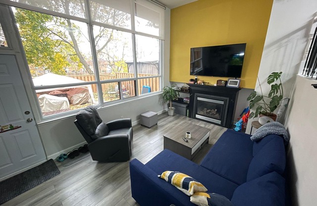 Spacious & Stylish 3-Bedroom Townhouse