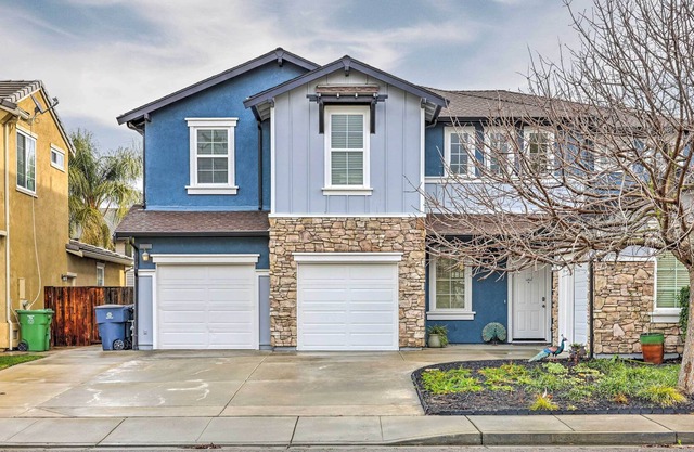 Spacious Tracy Home w/ Fenced Backyard!