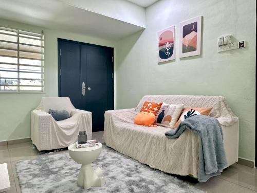 Specious Living Cozy House