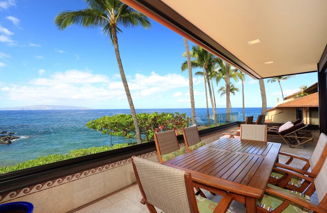 Spectacular Corner Oceanfront Escape: Luxurious Makena Surf Resort G-206