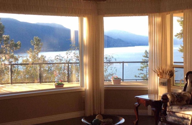 Spectacular Lake View Retreat#30 days rule#