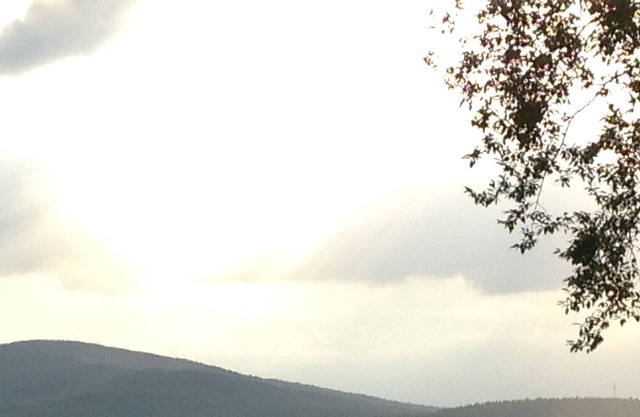 Spectacular Mountain Views, Near Hiking, Art & Culture, Golf, Skiing, Restautant