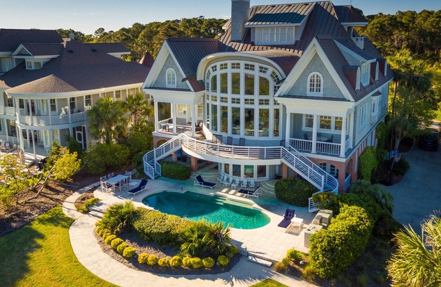 Spectacular Oceanfront Kiawah Home With Pool And Private Boardwalk To Beach