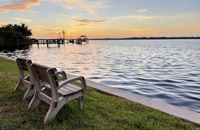 Spectacular Peace River Paradise, Heated Pool, Endless Waterfront