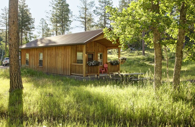 Spectacular setting, amenities, and centrally located to Mt. Rushmore and Custer State Park, and hiking. Wi-Fi. Excellent cell service (Verizon & ATT). Private campfire. Off-season discounts. No extra fees.
