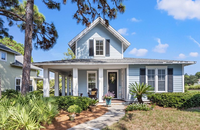 Spectacular Updated Laurel Grove Home w/ New Kitchen and Bathrooms!