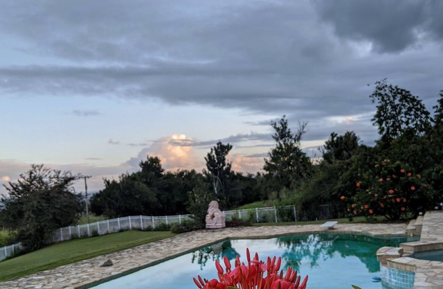 Spectacular Views! Gorgeous Home In Hilo With Pool