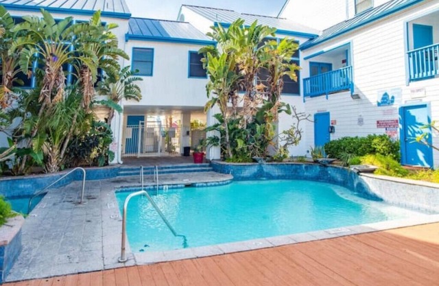 Spinnaker 217 Waterfront 2/2 Condo/Pool/Boat Slip/Hot Tub